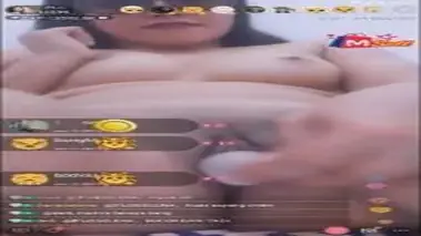Gadis Cantik Pasrah Goyang Kasur Bareng Pacar